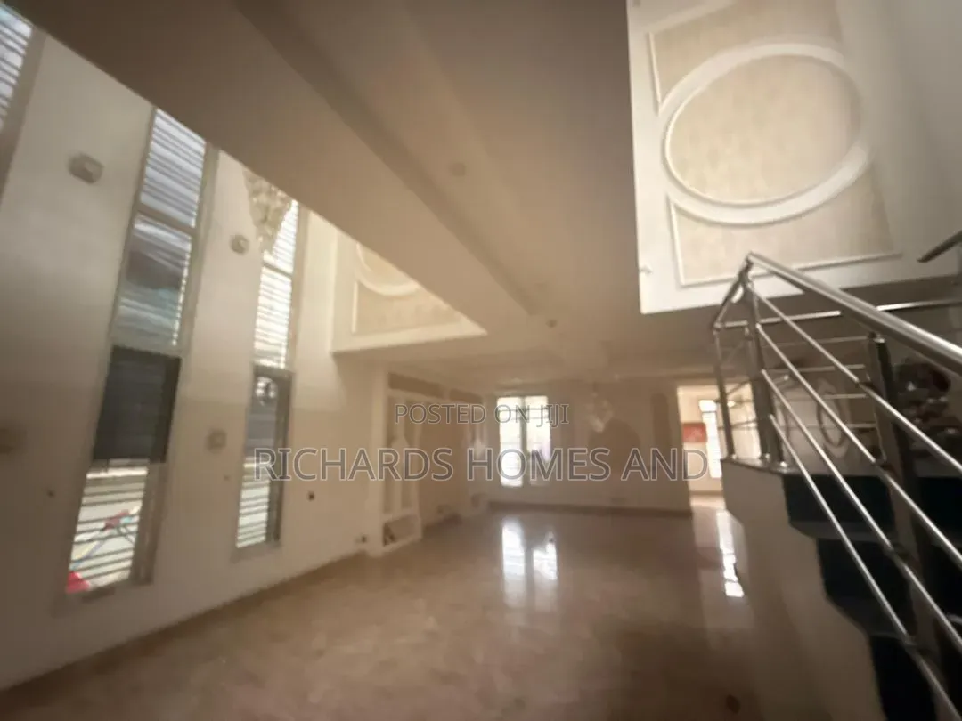 5bdrm House in Banana Island for rent in Banana Island