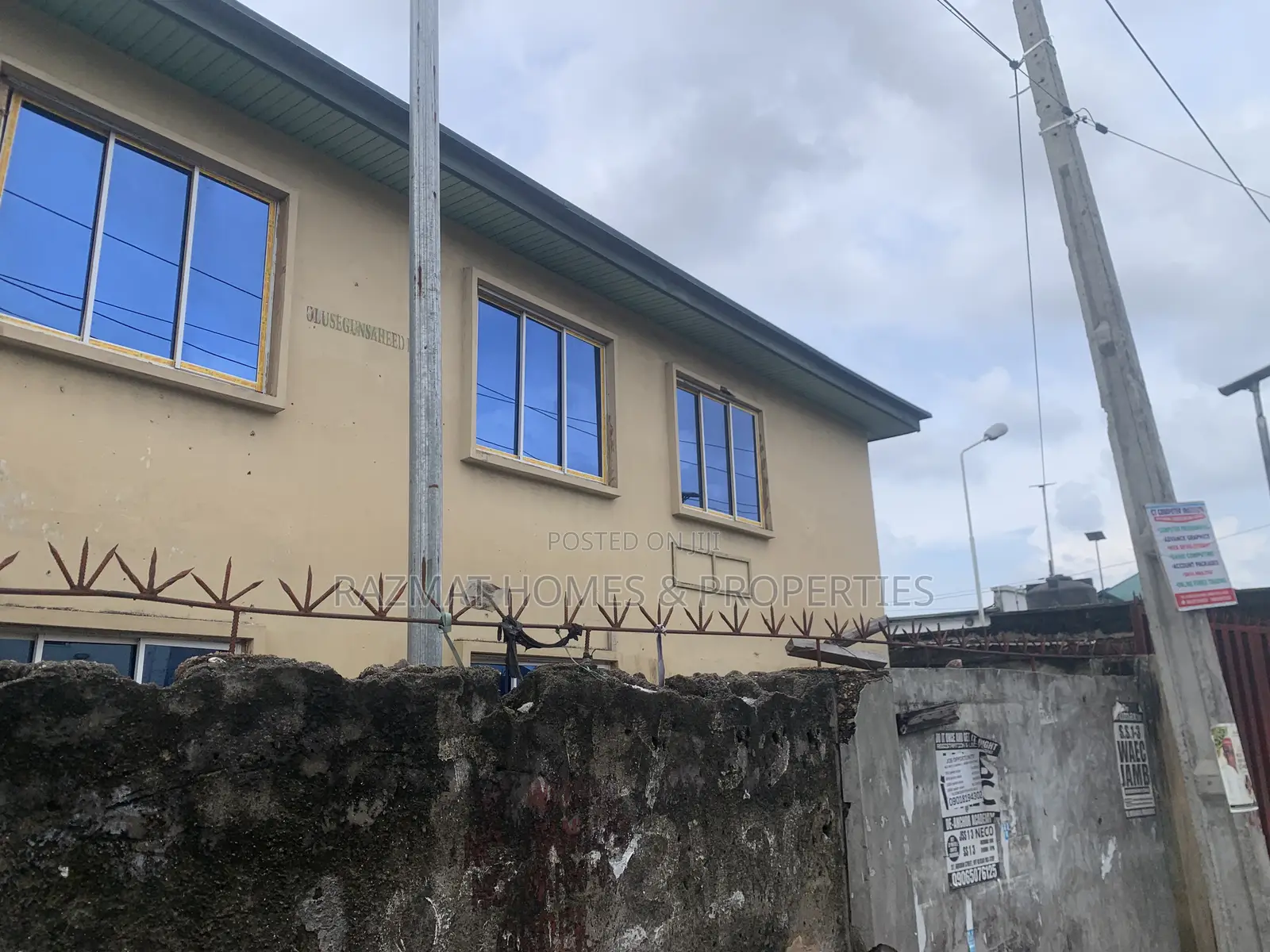 A Story Building on a Corner Piece of Land for Lease 80% Open Floor in Ojuelegba