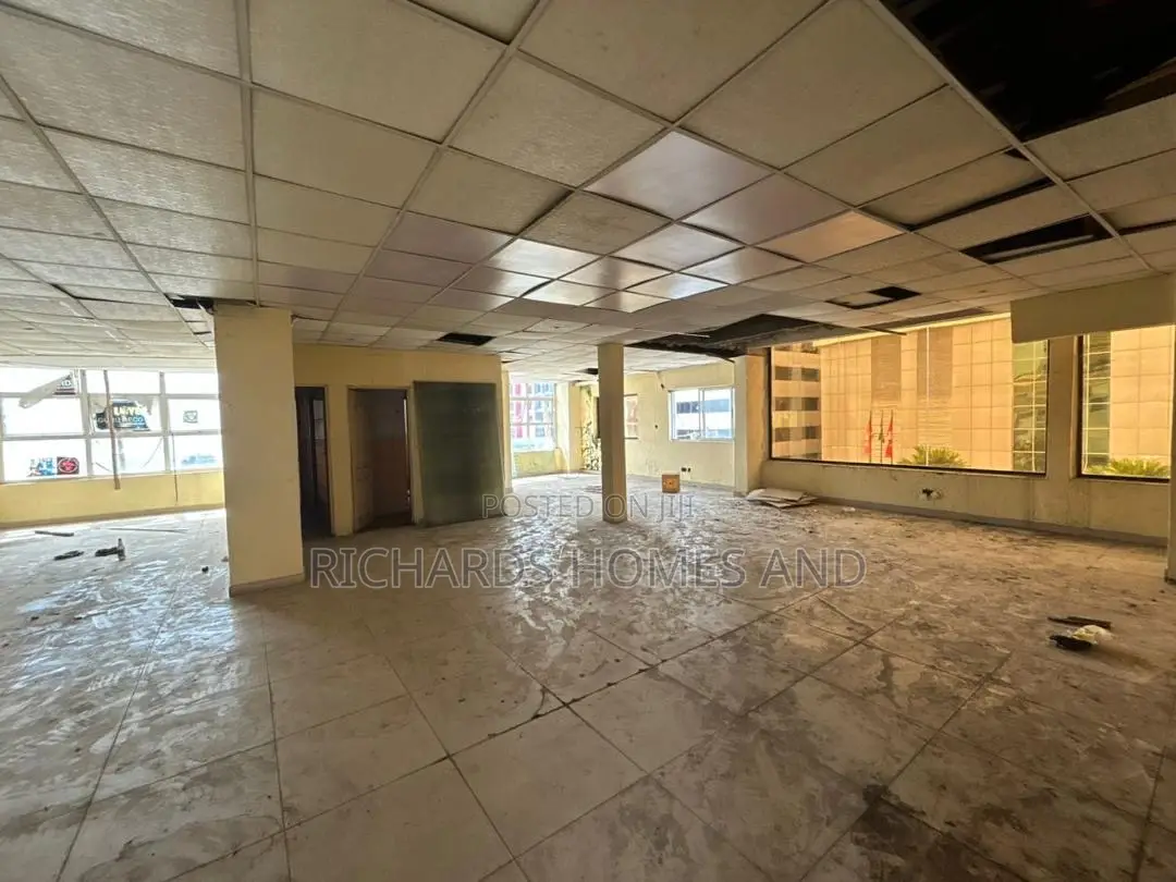 Office Space Of 20,50 And 150sqms For Rent In Victoria Island in Kofo Abayomi