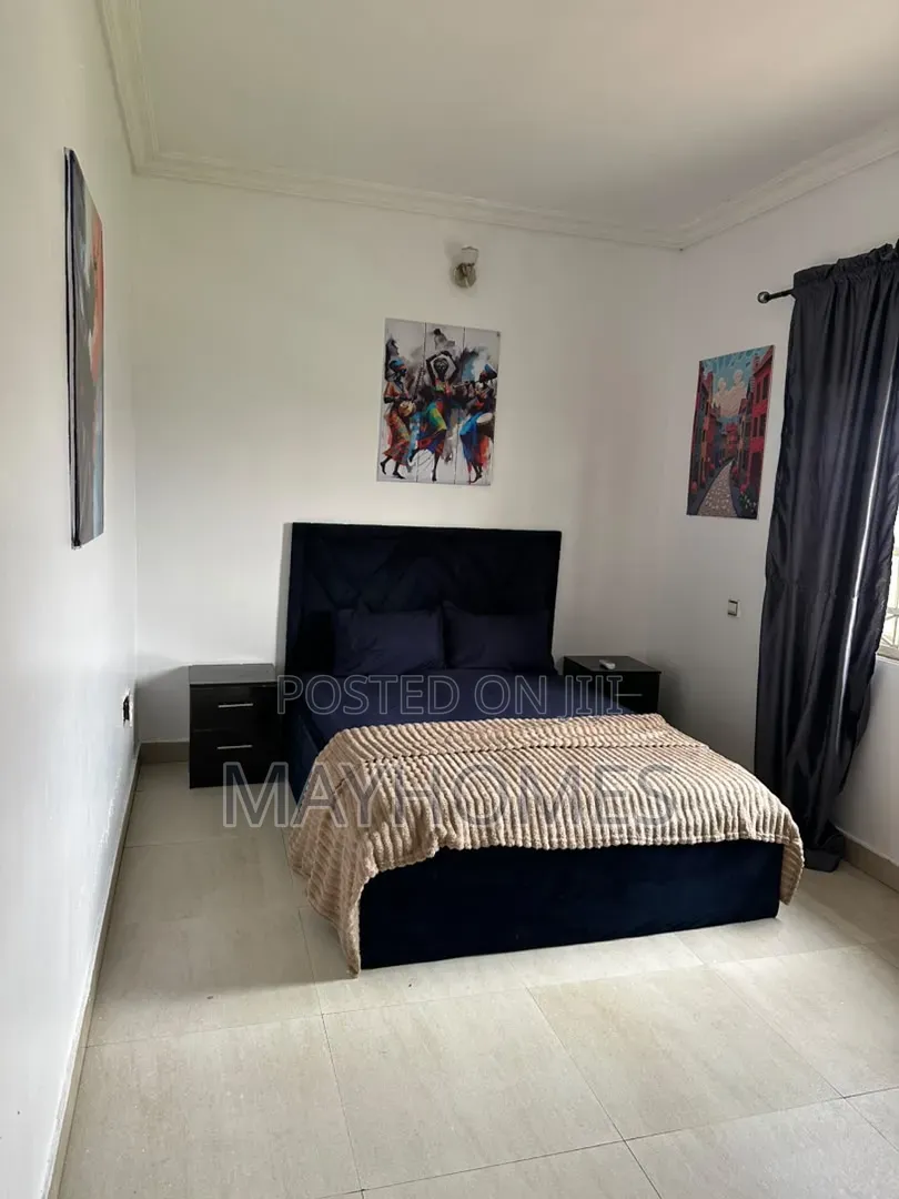 A Room in a Shared Aprtment in Ikate-Elegushi