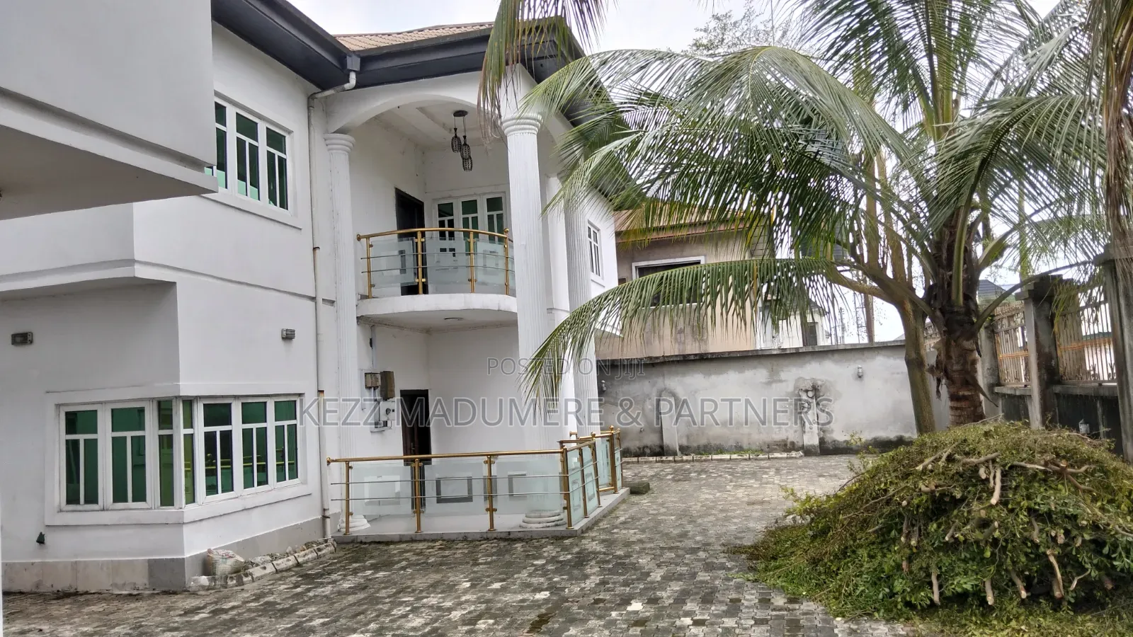 4bdrm Duplex in Stadium Road, Port, Obio-Akpor for sale in Obio-Akpor