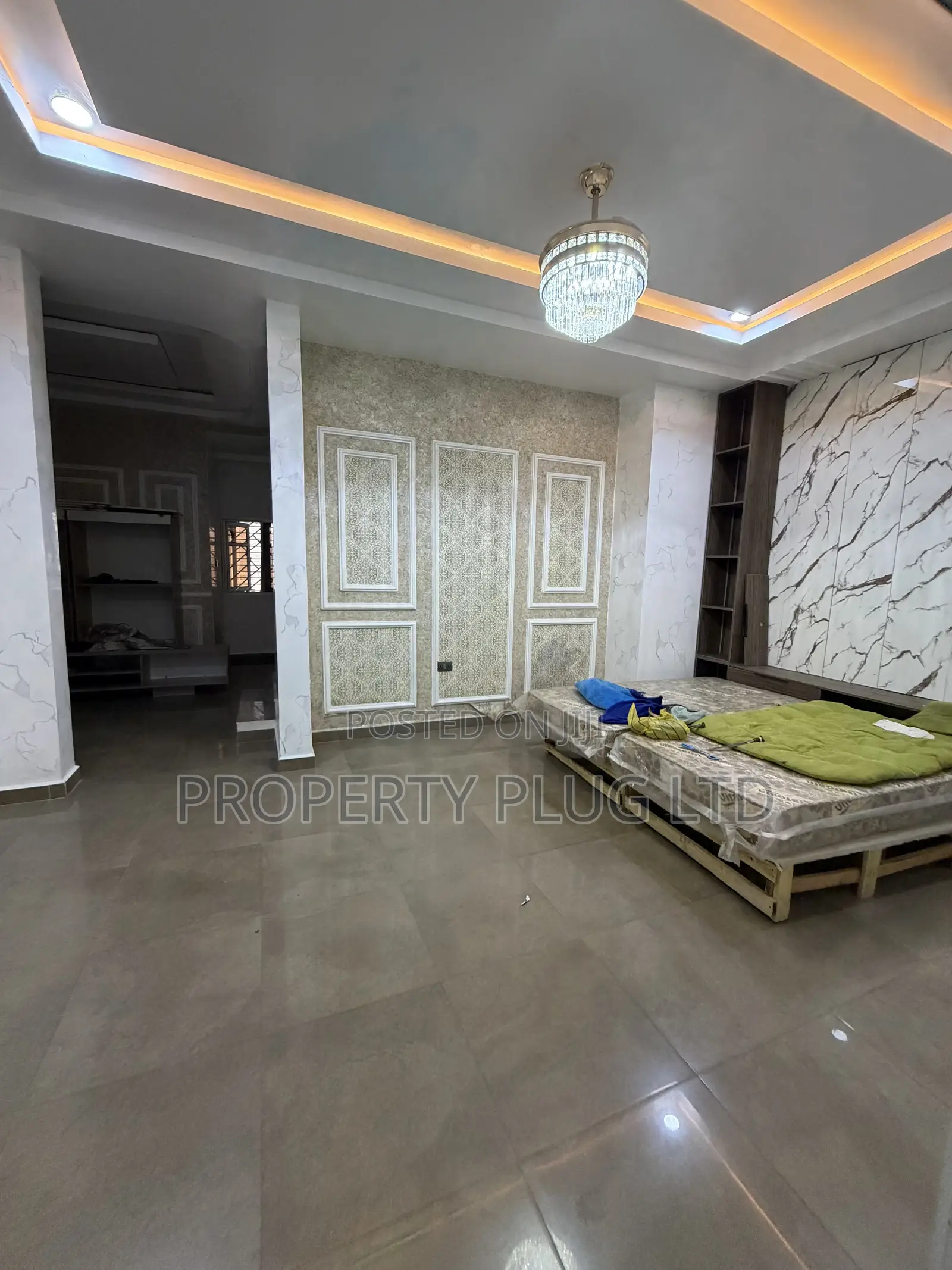 4bdrm Townhouse/Terrace in Idu for sale in Idu