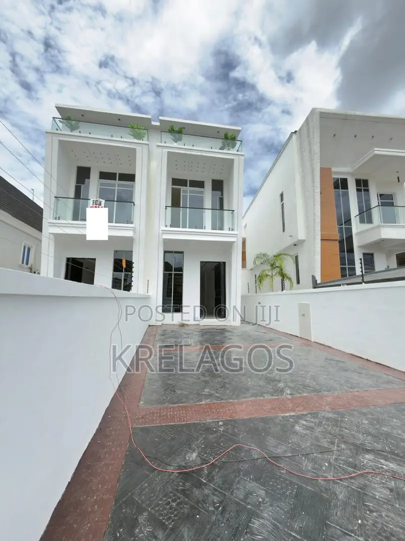 4bdrm Duplex in Sangotedo for sale in Sangotedo