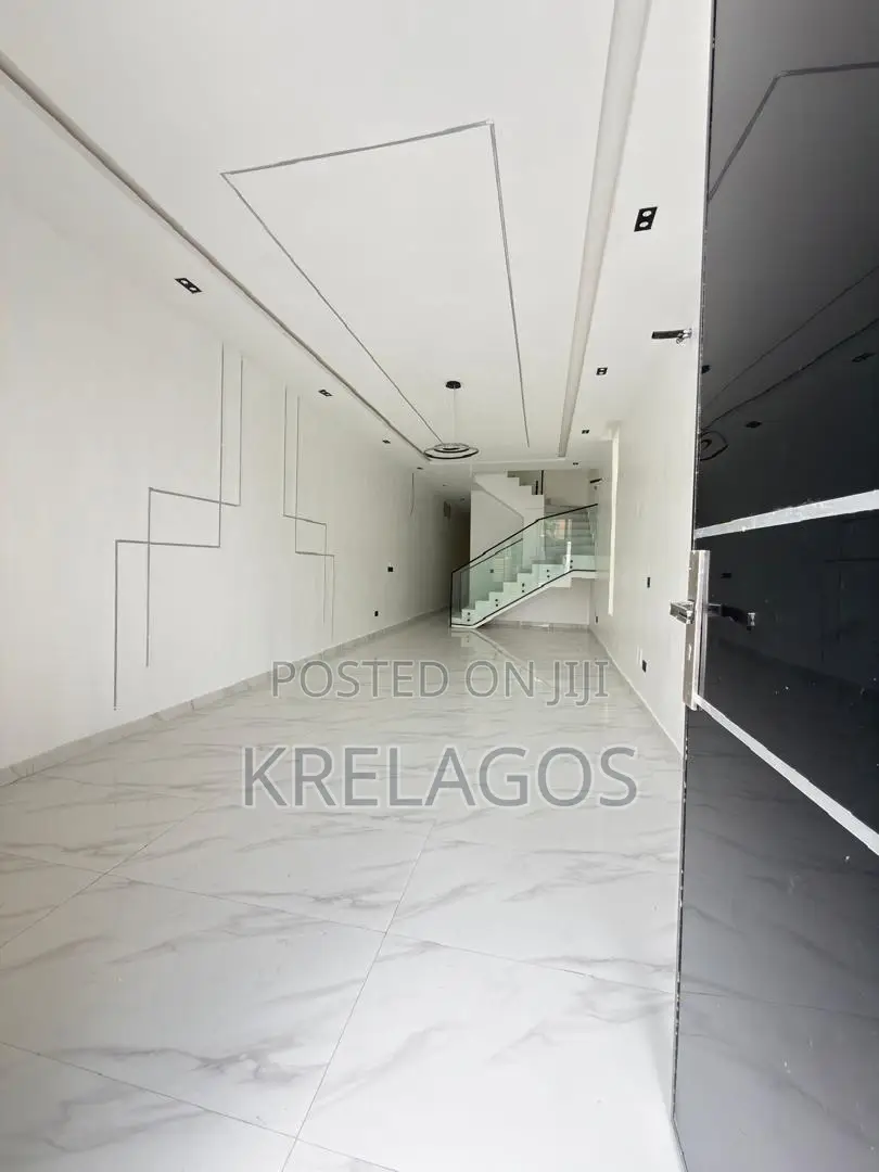 4bdrm Duplex in Sangotedo for sale in Sangotedo