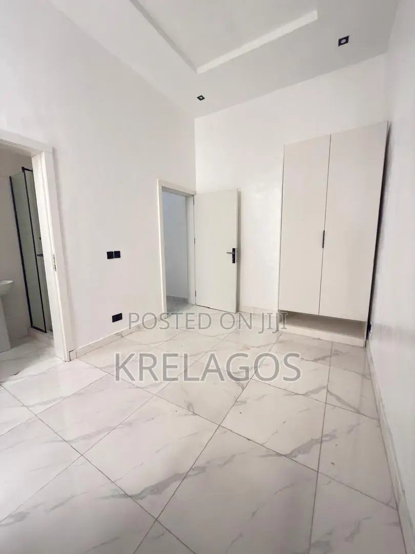 4bdrm Duplex in Sangotedo for sale in Sangotedo