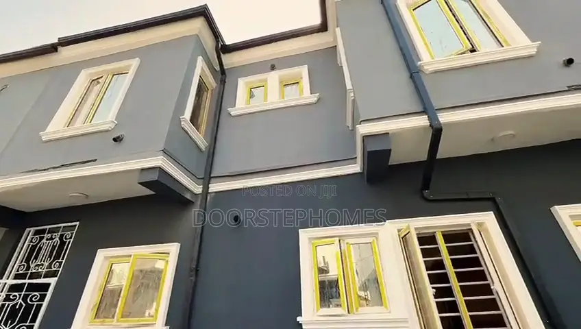 4bdrm Townhouse/Terrace in Porsche Estate, Idu Industrial for sale in Idu Industrial