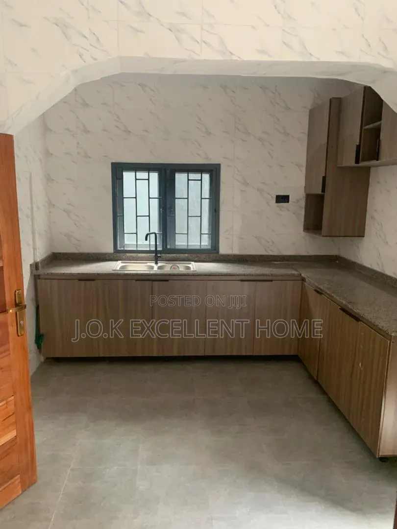 3bdrm Duplex in Ogba GRA for rent in Ogba GRA