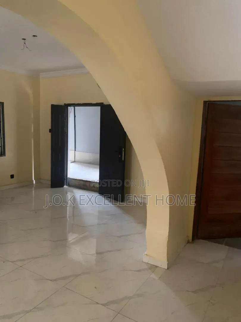 3bdrm Duplex in Ogba GRA for rent in Ogba GRA
