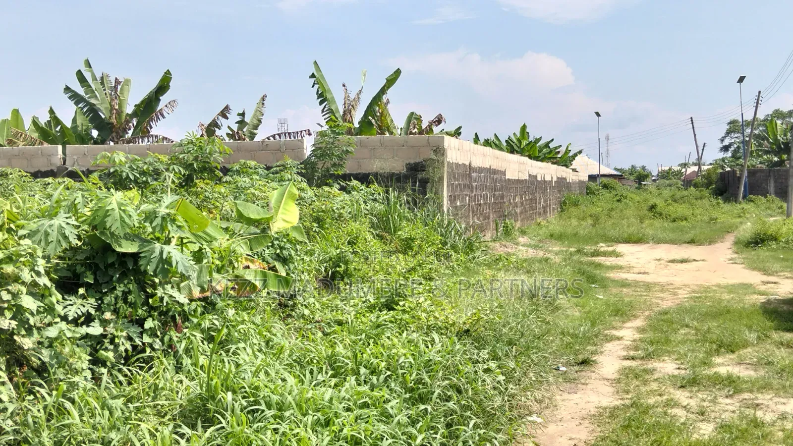 For Sale : 150 Plots At Omuike , Aluu , Rivers State in Ikwerre
