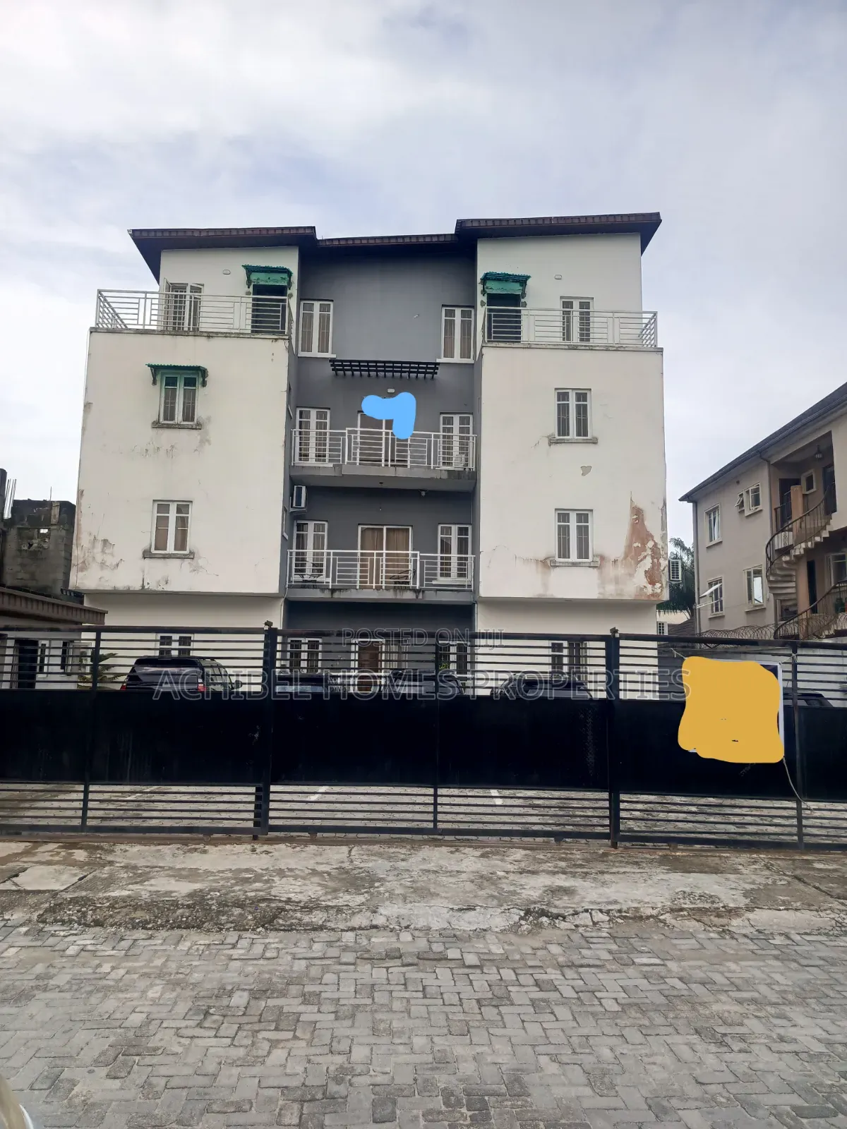 3bdrm Apartment in Near Peaceville, Lekki Phase 2 for rent in Lekki Phase 2