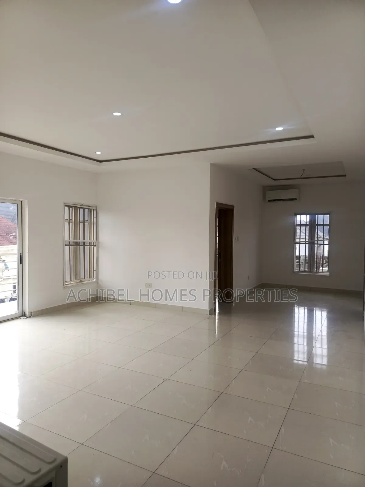 3bdrm Apartment in Near Peaceville, Lekki Phase 2 for rent in Lekki Phase 2