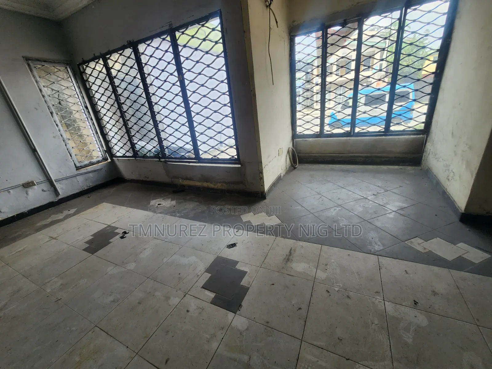 Groundfloor Shop for Rent Faccing Road at Ajah in Ado / Ajah