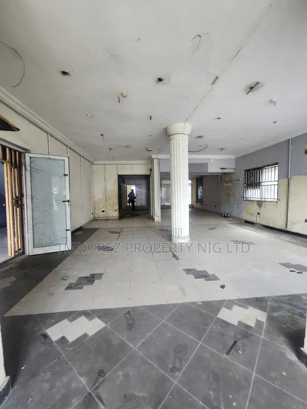 Groundfloor Shop for Rent Faccing Road at Ajah in Ado / Ajah