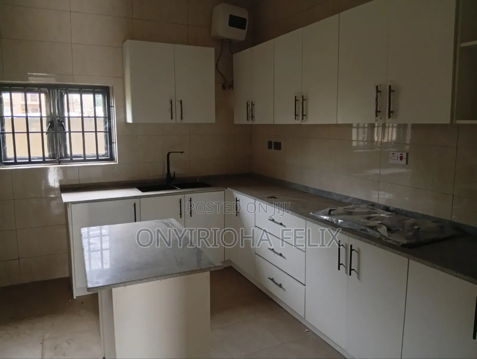 4bdrm Townhouse / Terrace in Iife Camp Main for rent in Life Camp