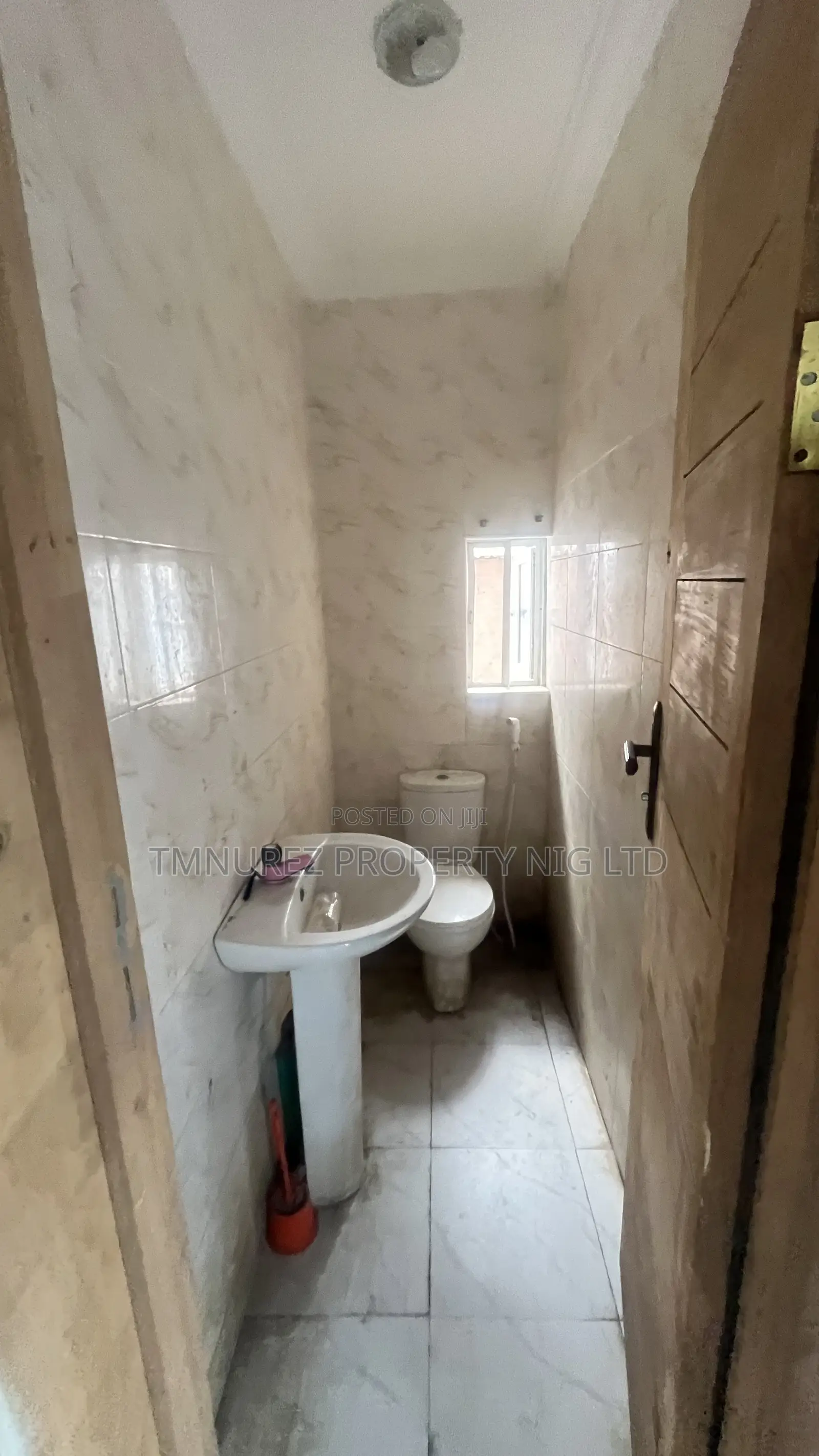 3bdrm Apartment in Inside An Estate for rent in Sangotedo