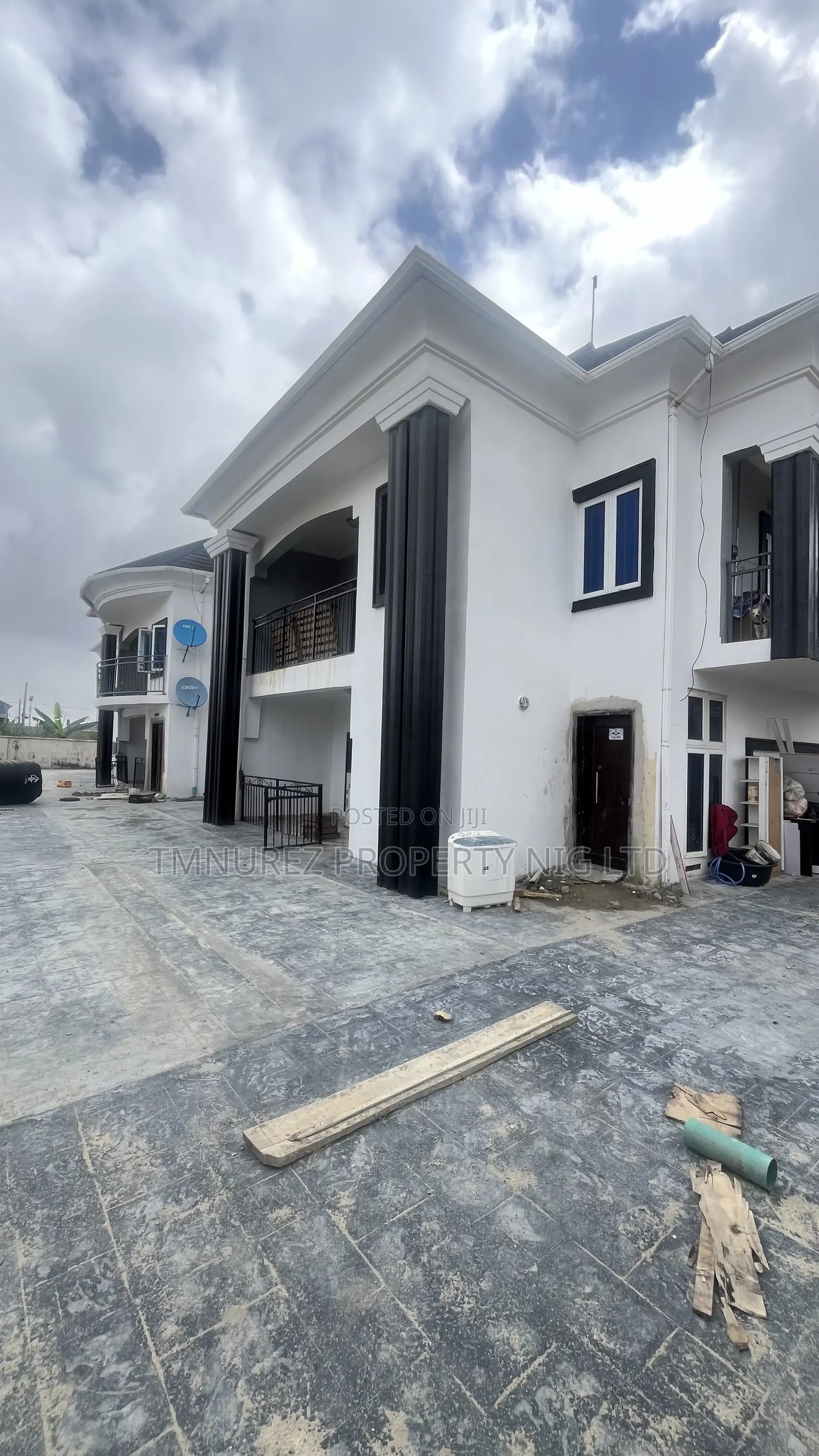 3bdrm Apartment in Inside An Estate for rent in Sangotedo