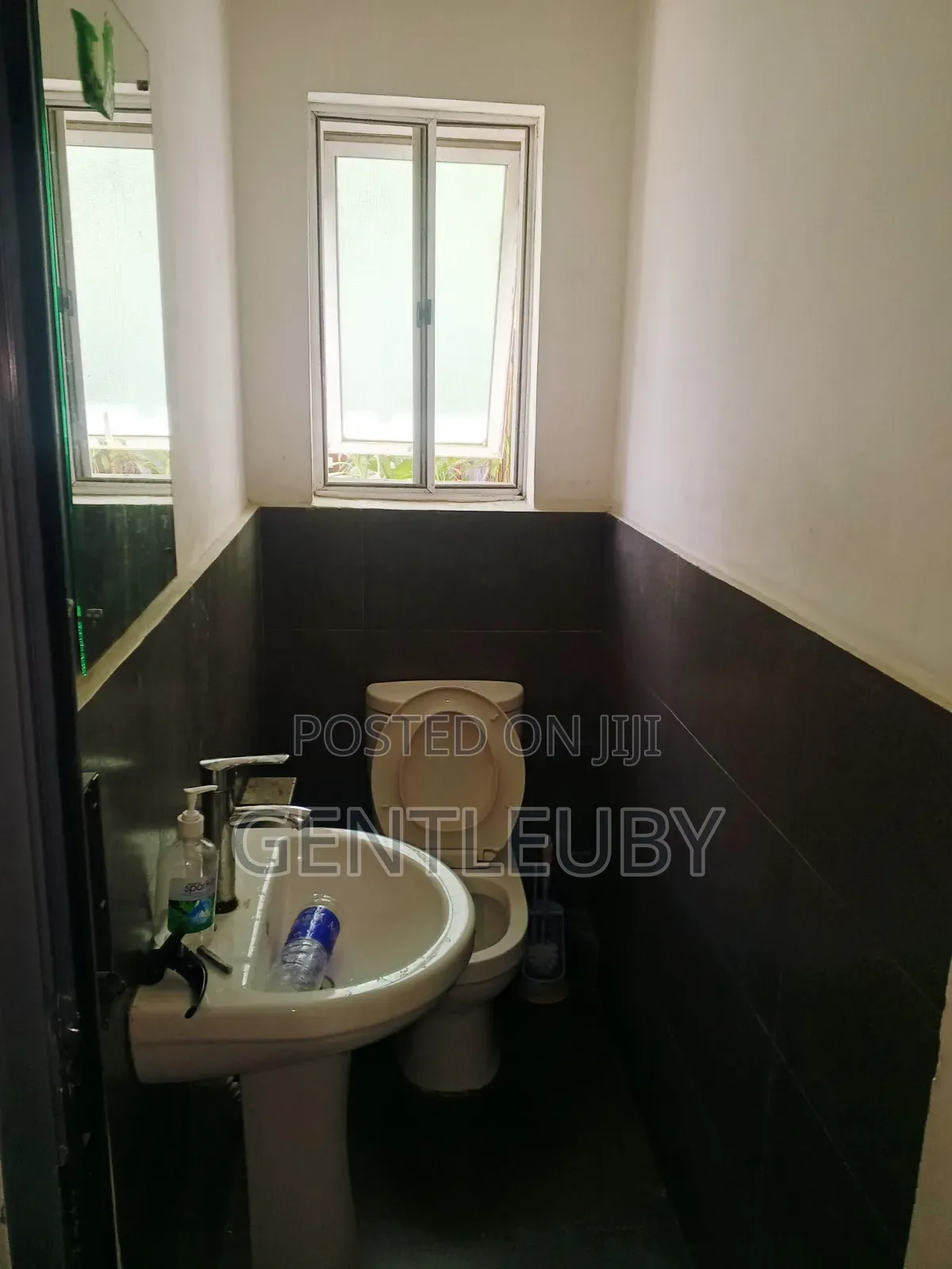 A Spacious 68 SQM Shop Space for Rent, Lekki Phase.1 in Lekki Phase 1