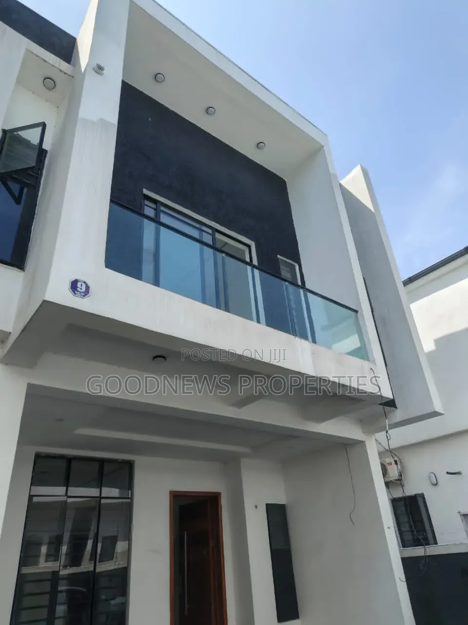 4bdrm Duplex in Ikota for sale in Ikota