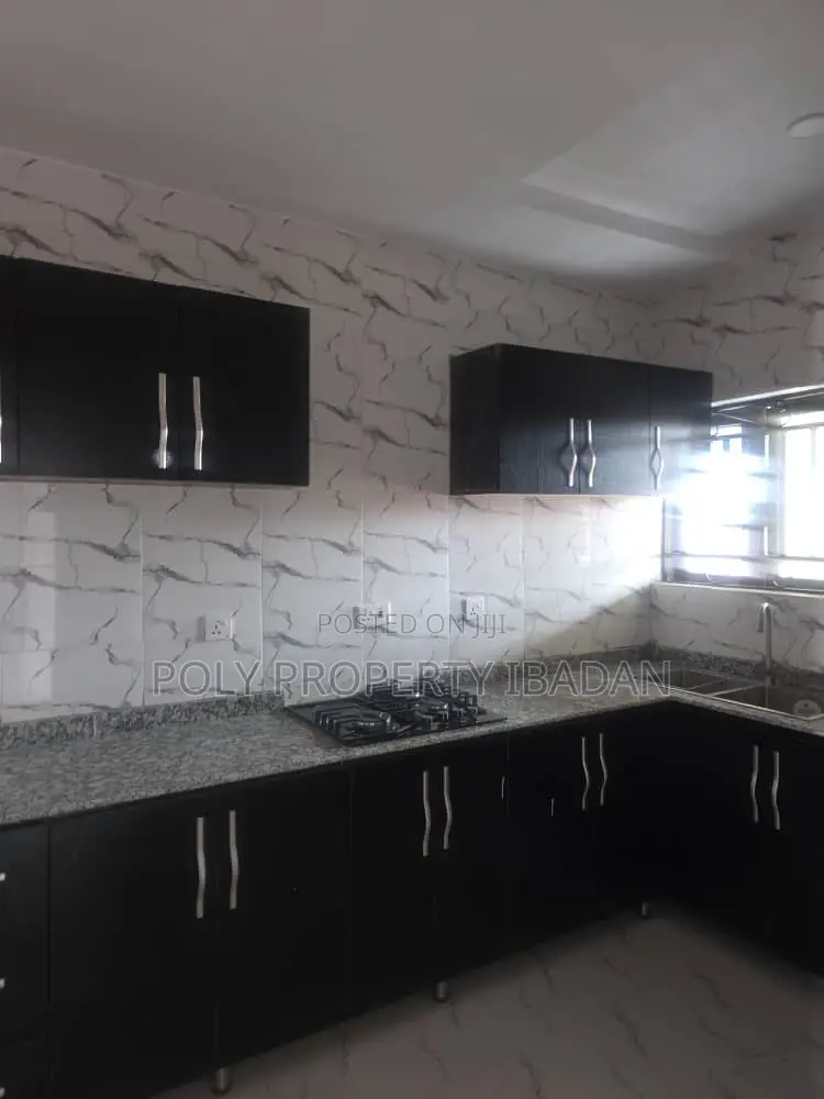 3bdrm Apartment in Oluyole Estate for rent in Oluyole Estate