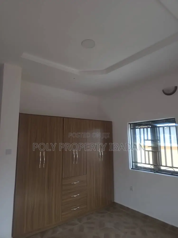 3bdrm Apartment in Oluyole Estate for rent in Oluyole Estate