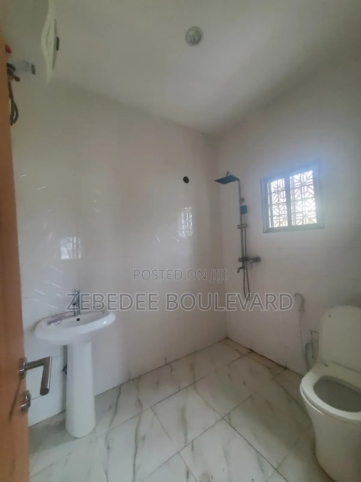 3bdrm Block of Flats in Durumi for rent in Durumi
