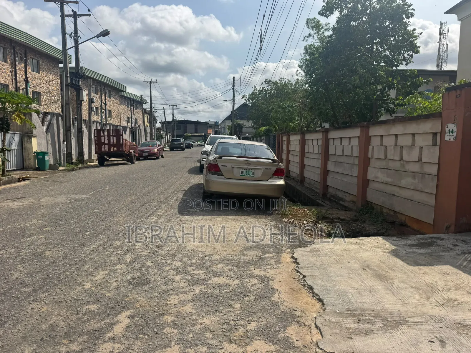 3bdrm Block of Flats in Adeniyi Jones for sale in Adeniyi Jones