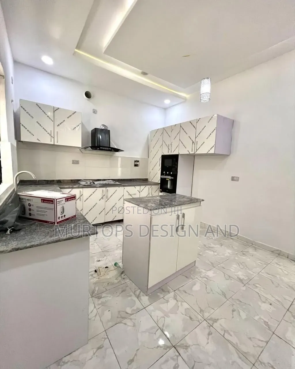 4bdrm Duplex in Chevron for rent in Chevron