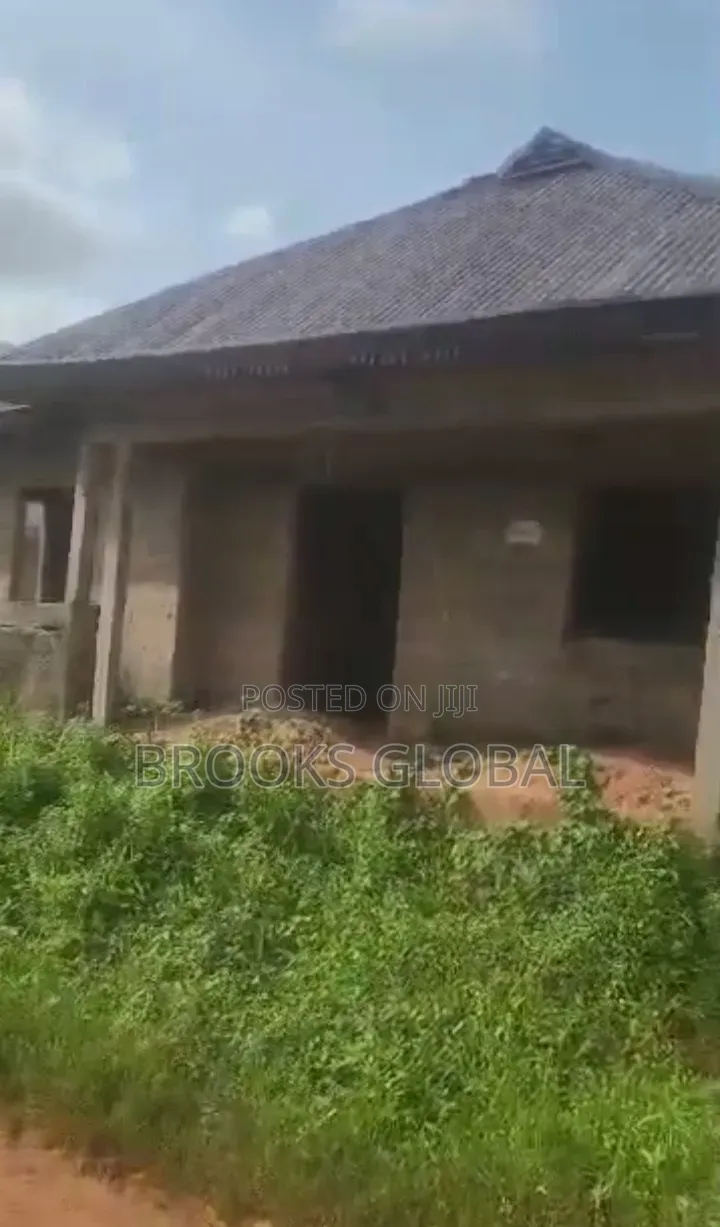 3bdrm Bungalow in Benin City for sale in Benin City