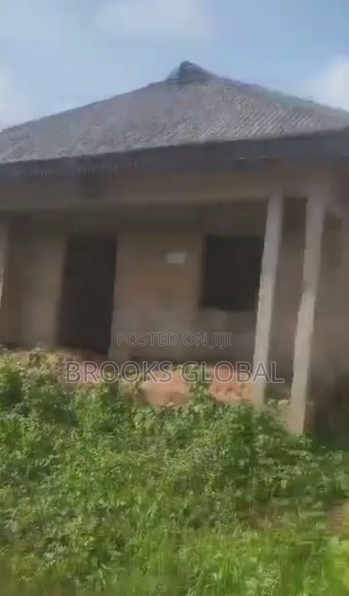3bdrm Bungalow in Benin City for sale in Benin City