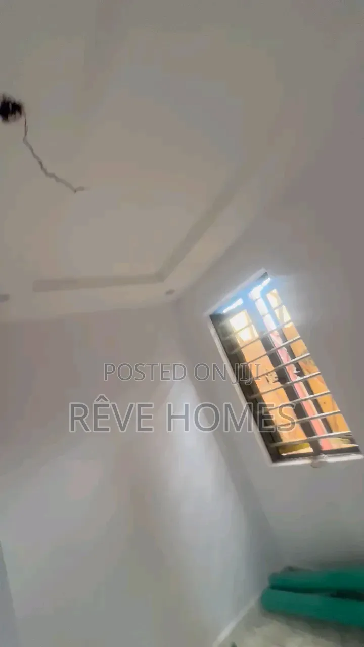 Mini Flat in Adekunle for rent in Adekunle