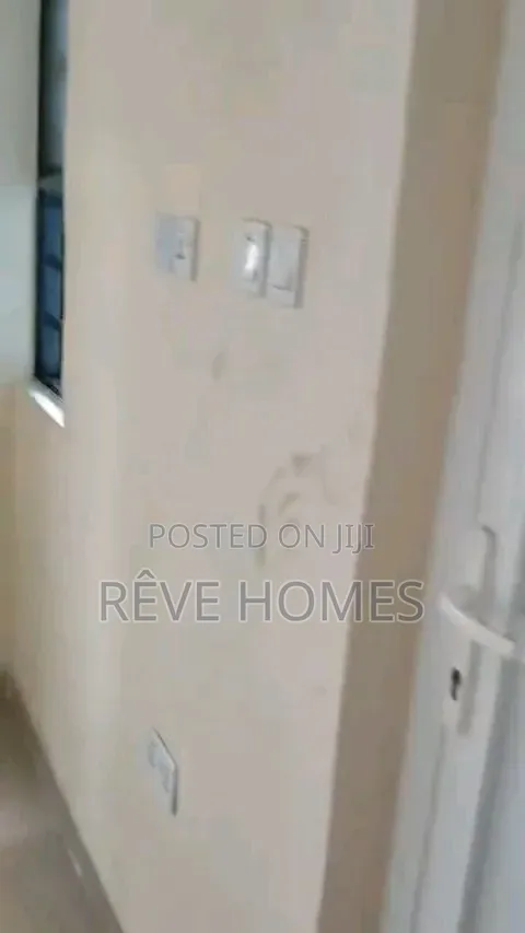 Furnished 3bdrm Apartment in Onike for rent in Onike