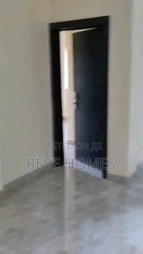 Furnished 3bdrm Apartment in Onike for rent in Onike