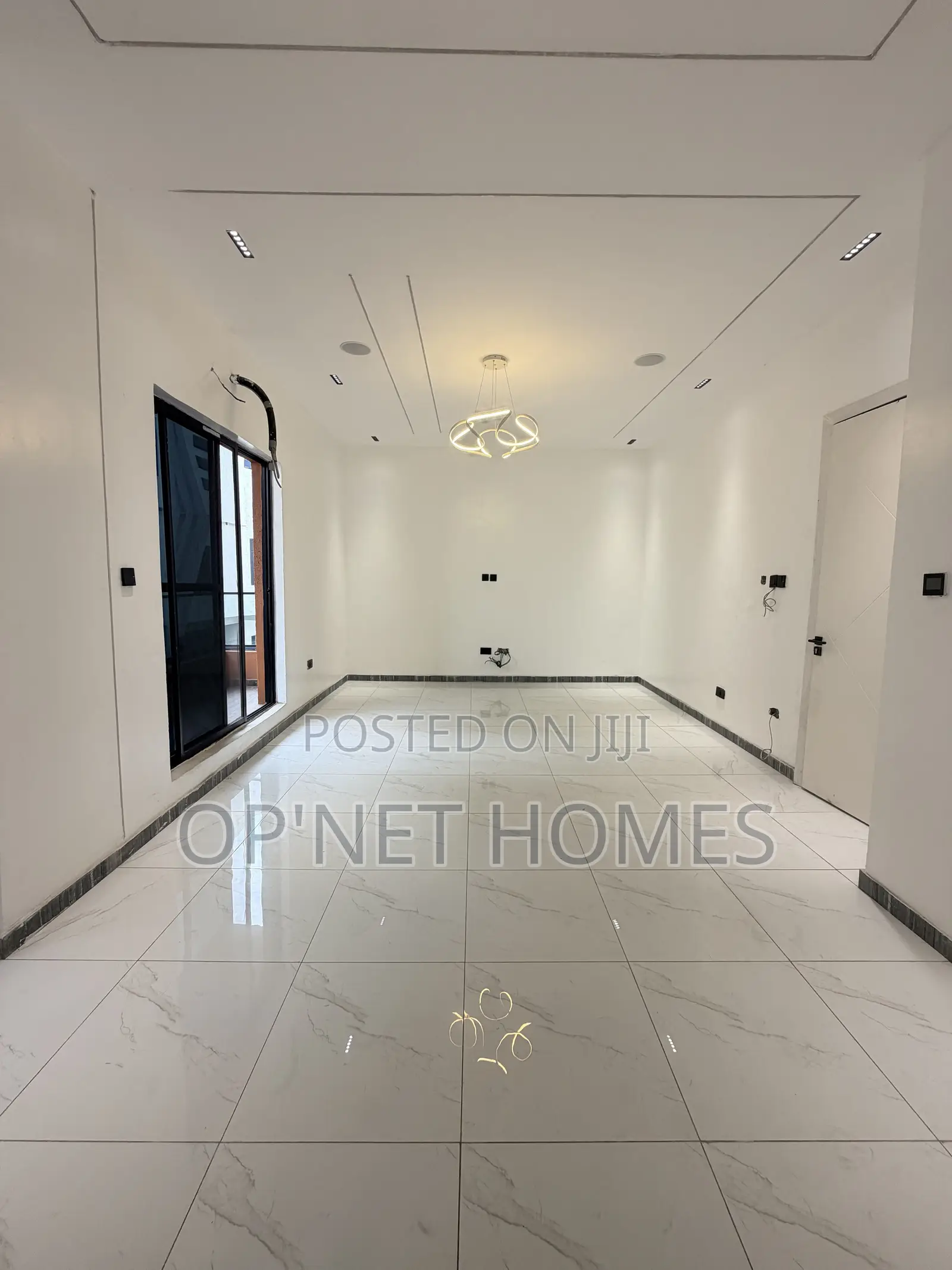 5bdrm Duplex in Lekki for sale in Lekki