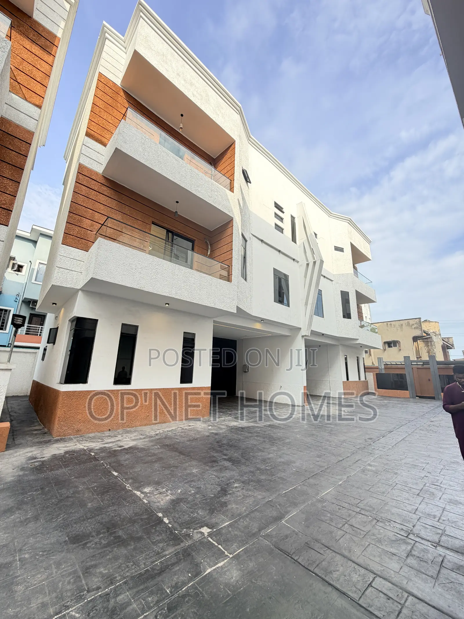 5bdrm Duplex in Lekki for sale in Lekki