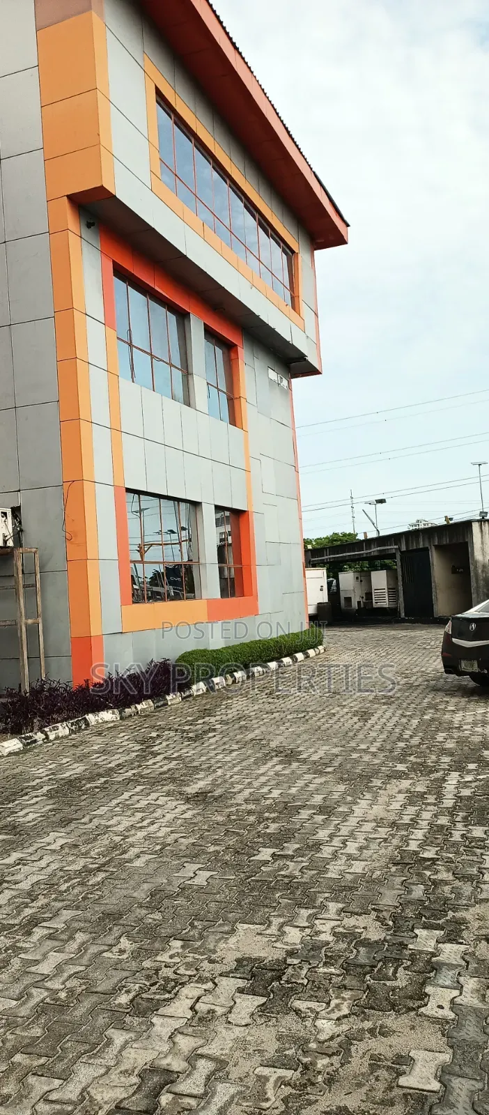 300 SQMS Office Space for Rent in Lekki Phase 1