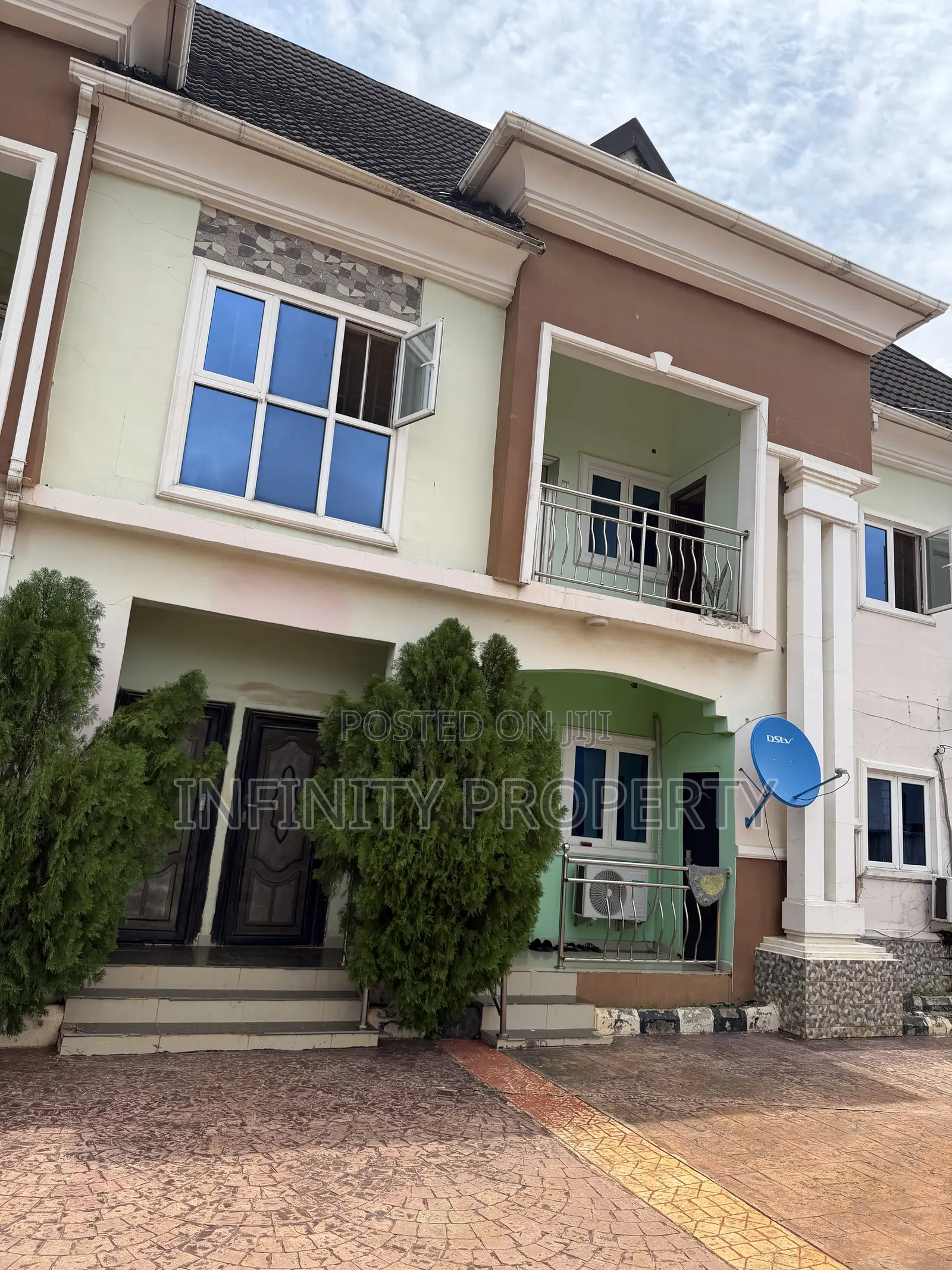 3bdrm Block of Flats in Ugbor, Benin City for sale in Benin City