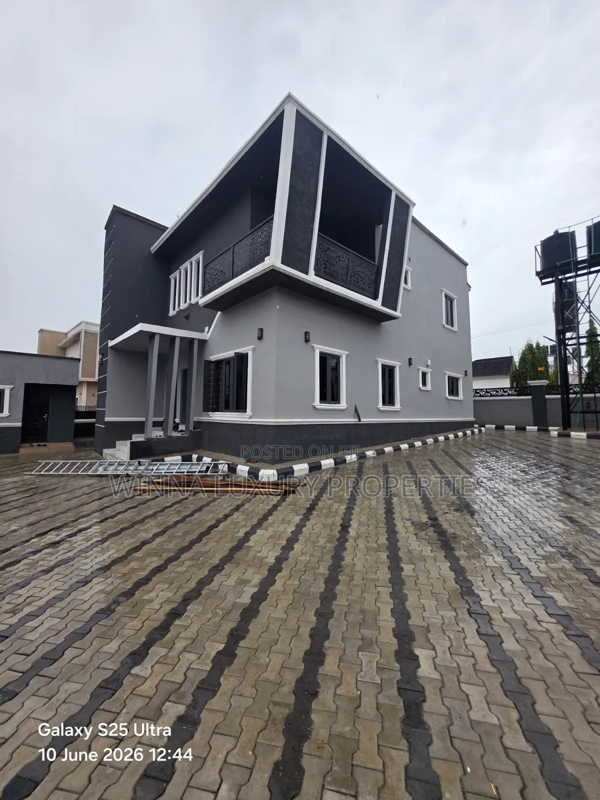 2bdrm Apartment in Vegars Court, Lugbe District for rent in Lugbe District