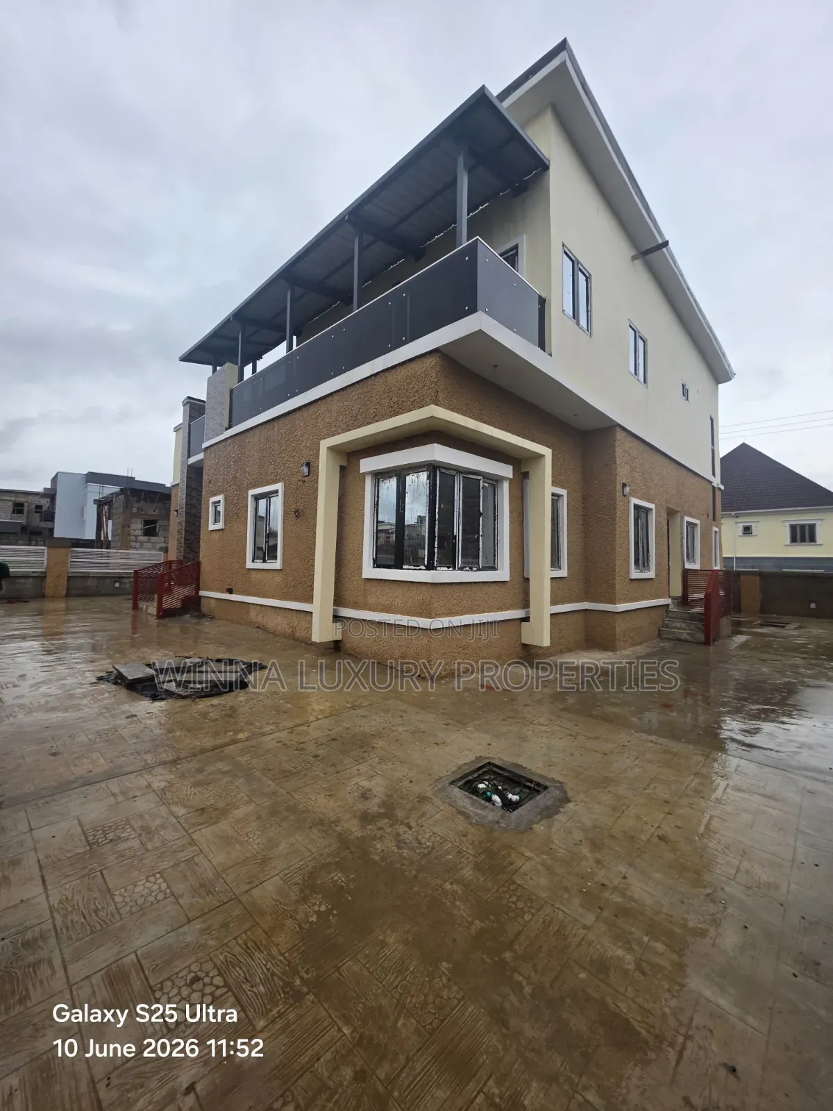 4bdrm Duplex in Behind Shafa, Lugbe District for sale in Lugbe District