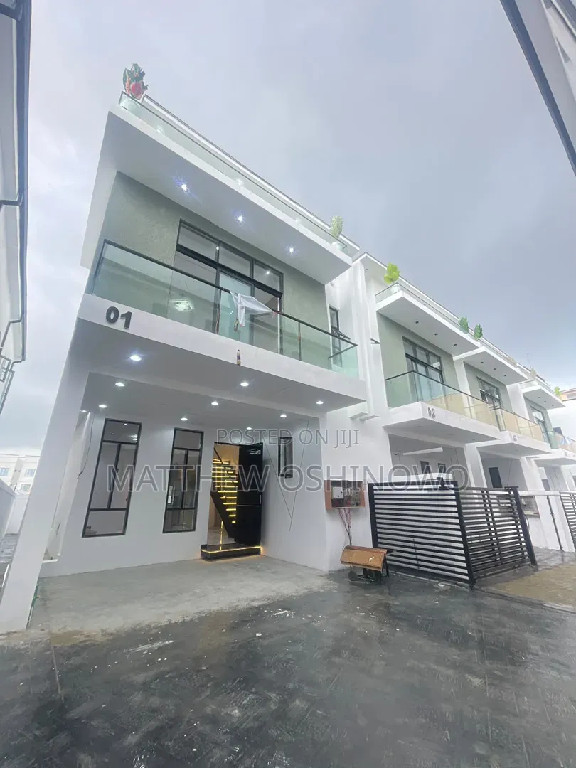 Furnished 4bdrm Duplex in Ikota for sale in Ikota