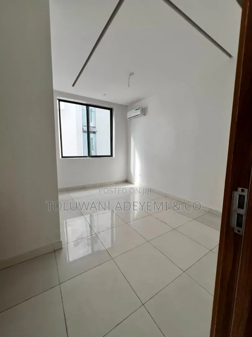Stunning 2 Bedroom Apartments in Victoria Island in Victoria Island Extension