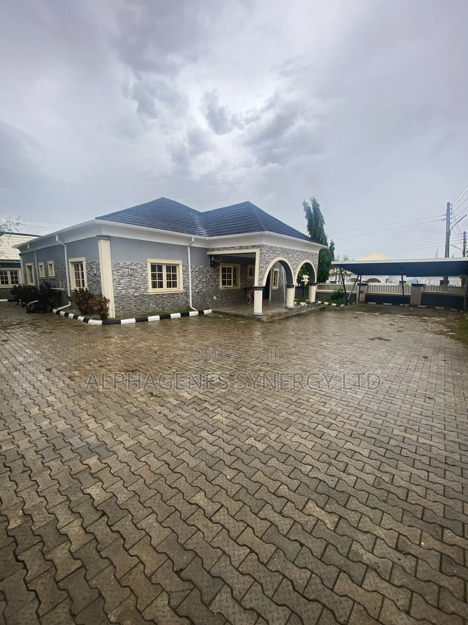 3bdrm Bungalow in Life Camp for sale in Life Camp