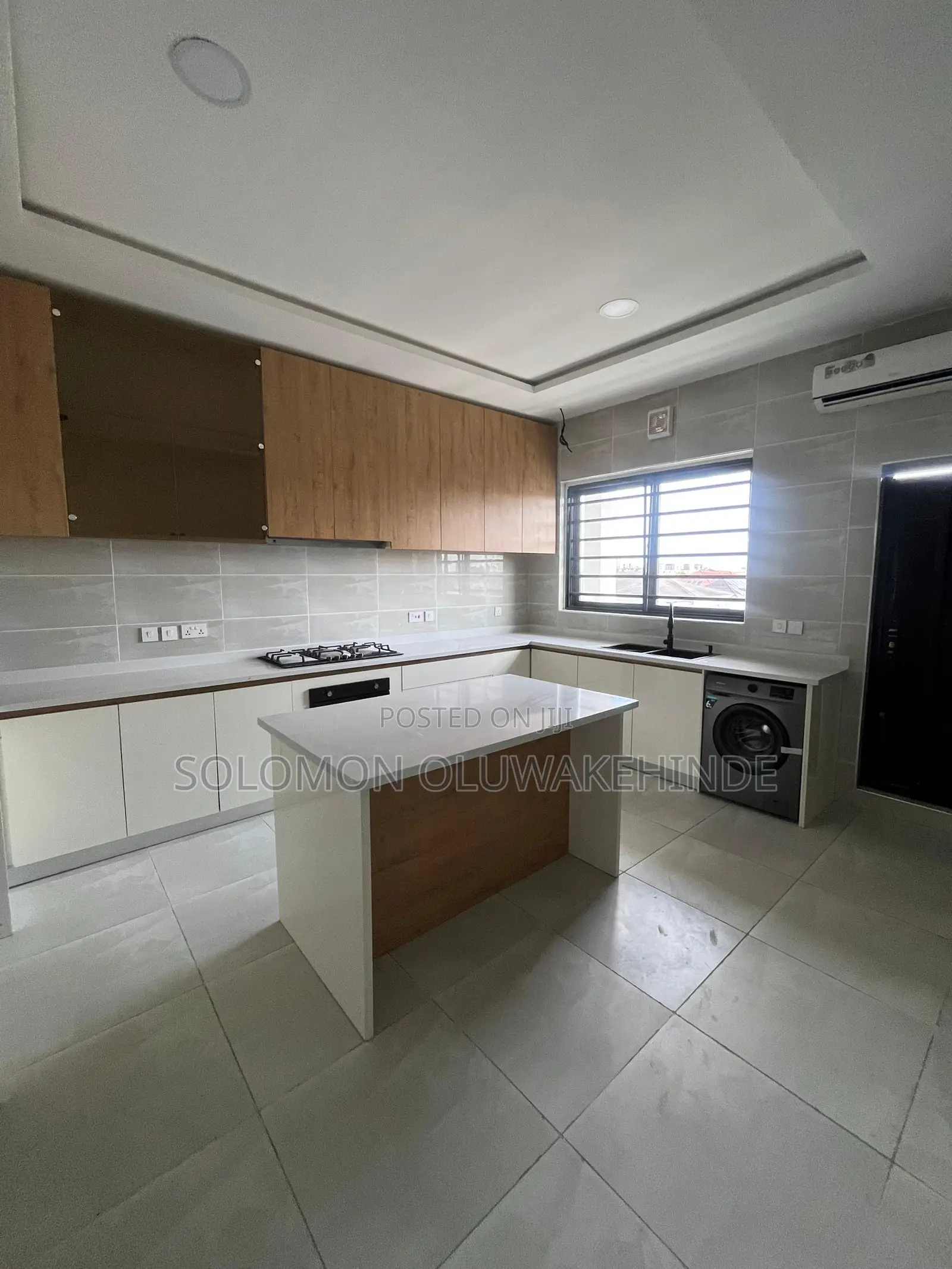 3bdrm Apartment in Oniru, Victoria Island Extension for sale in Victoria Island Extension