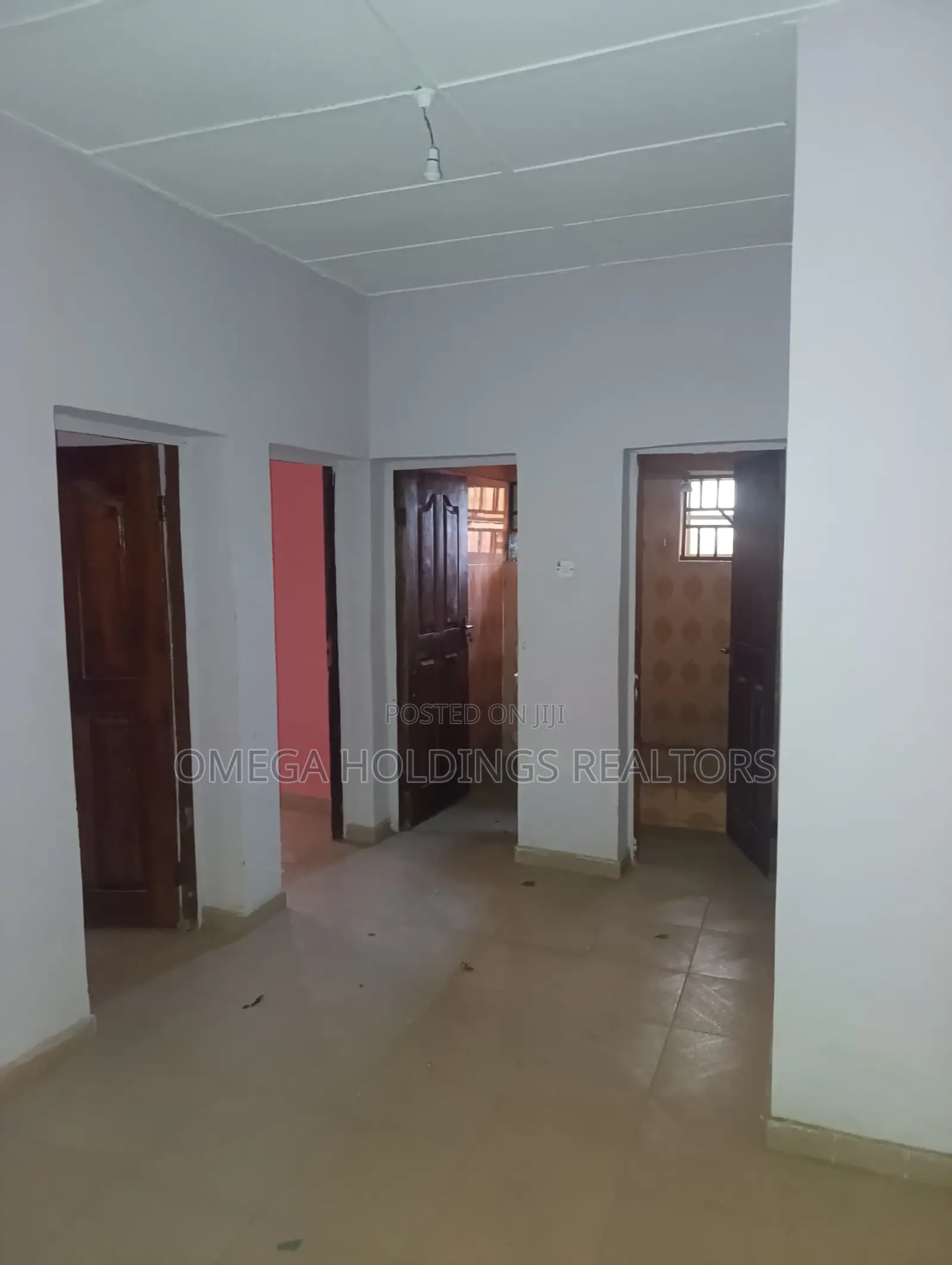 6bdrm Bungalow in Eleta, Oluyole for sale in Oluyole