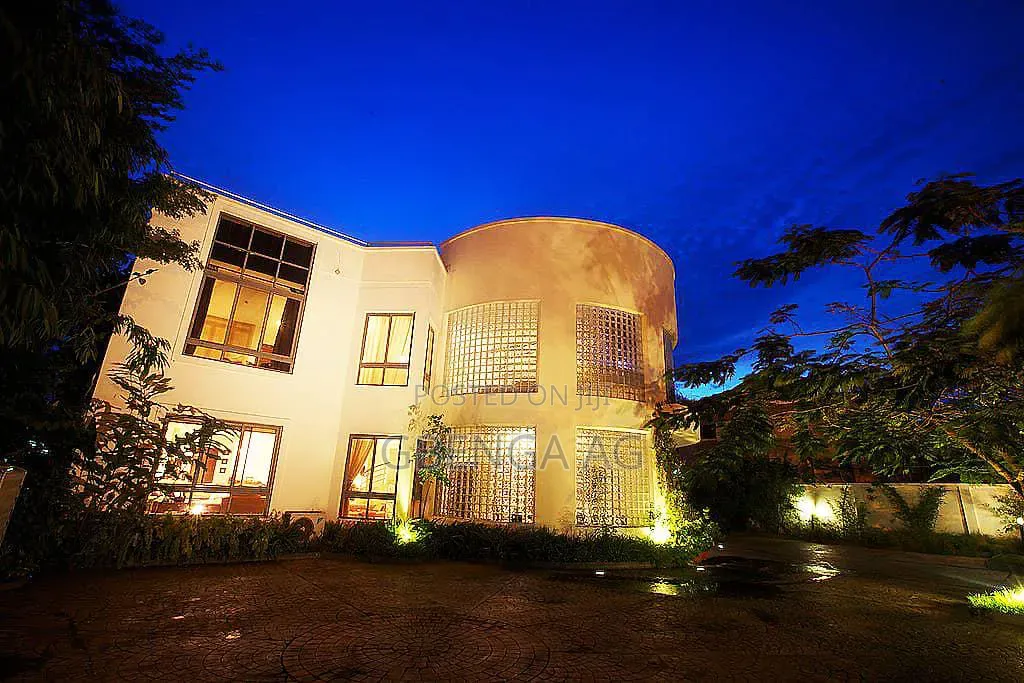 Furnished 4bdrm Duplex in Vgc Estate for sale in VGC / Ajah