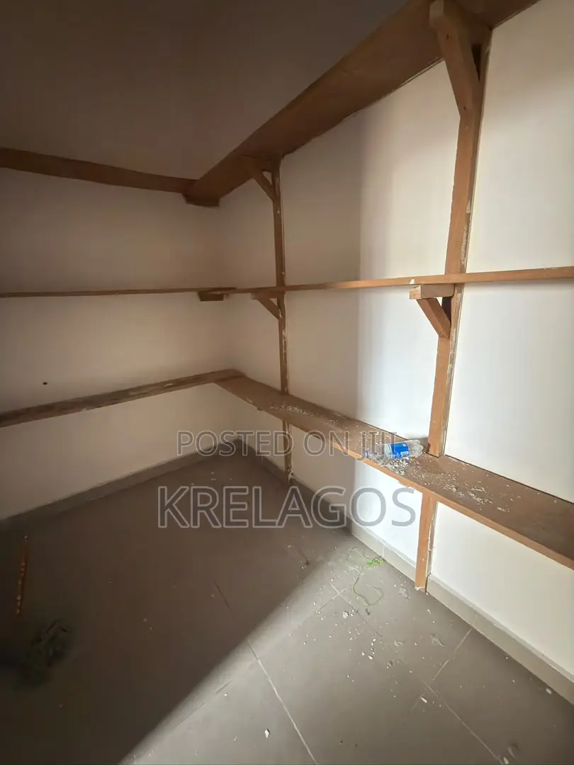 2bdrm Apartment in Ikate for rent in Ikate