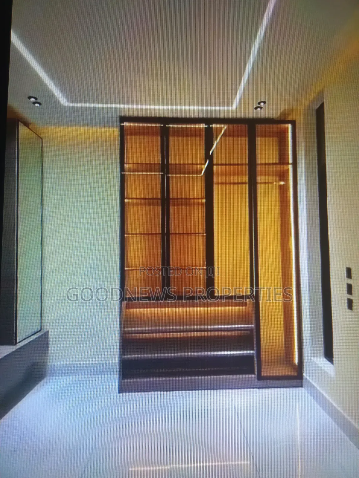 5bdrm Duplex in Orchid Road, Ikota for sale in Ikota