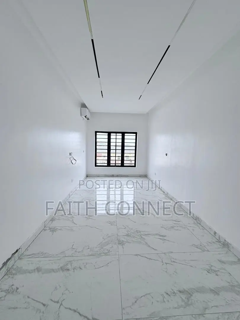 5bdrm Duplex in Abraham Adesanya for sale in Abraham Adesanya Estate