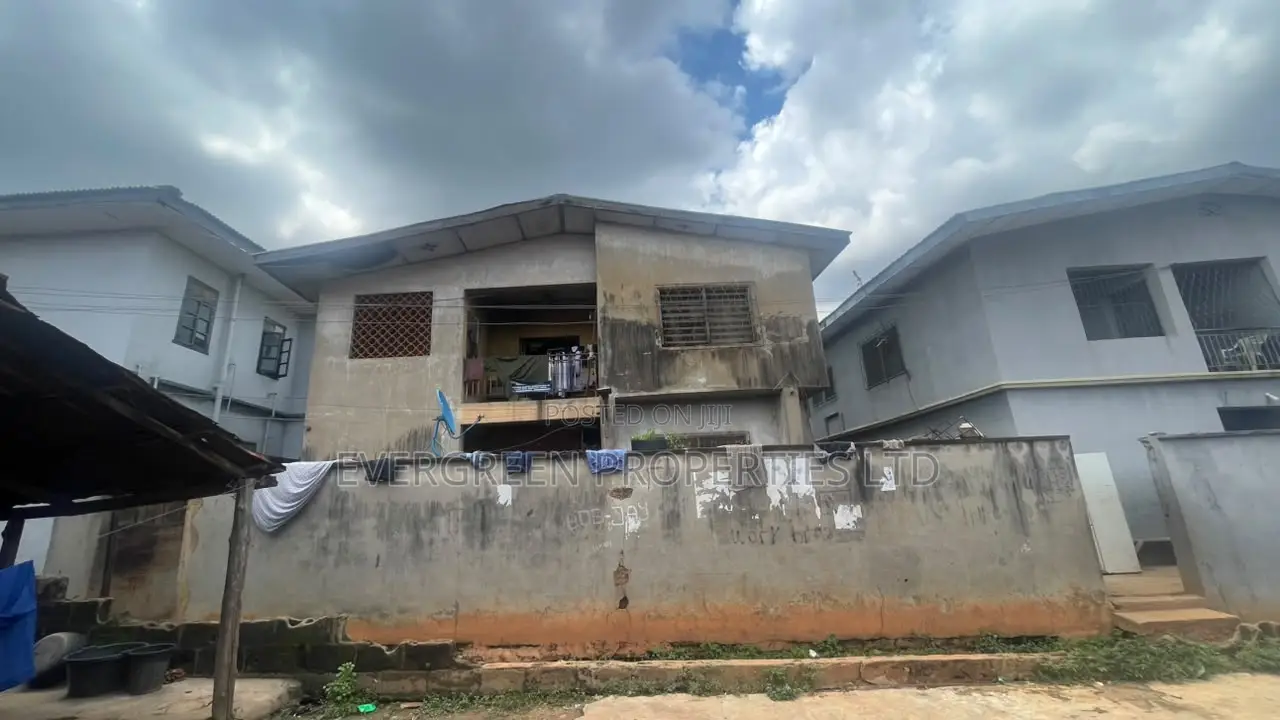 3bdrm Block of Flats in Adamasingba for sale in Adamasingba