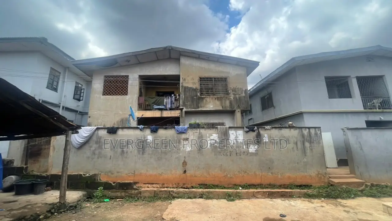 3bdrm Block of Flats in Adamasingba for sale in Adamasingba