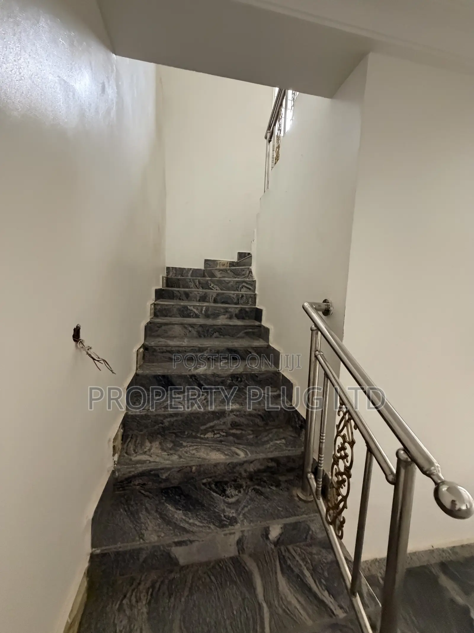4bdrm Duplex in Idu for sale in Idu